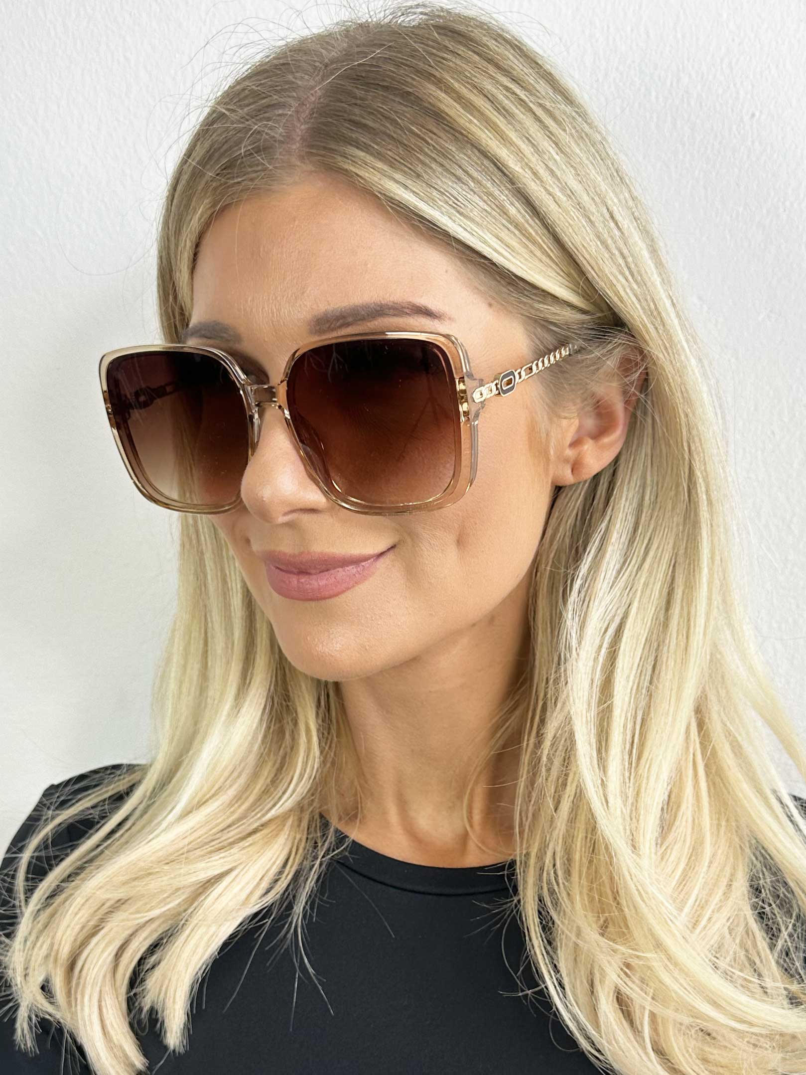 Debra - Fyrkantiga solglasögon med